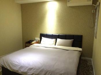 Xo Fashion Theme Hotel Dongying Exterior foto